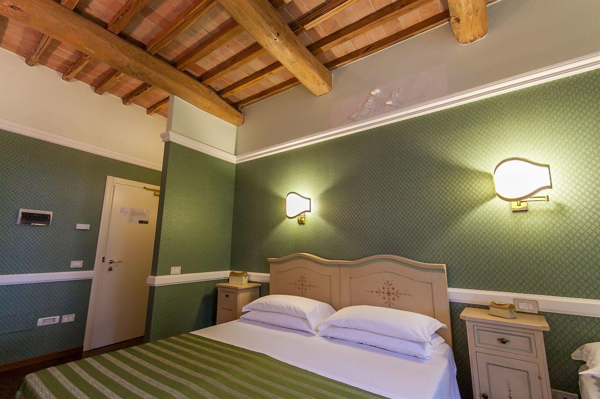 Relais Parco Dei Cavalieri Assisi Hotel Petrignano Ngoại thất bức ảnh